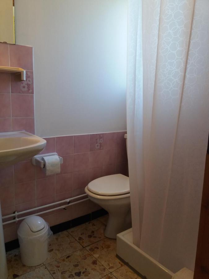 Acacias Hotel Motel วองเดส์ มองตาลิเวต์ ภายนอก รูปภาพ